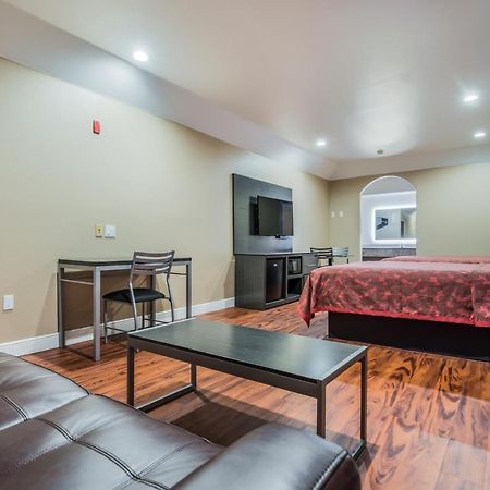 Scottish Inns & Suites Iah Airport-Beltway 8 Houston Extérieur photo