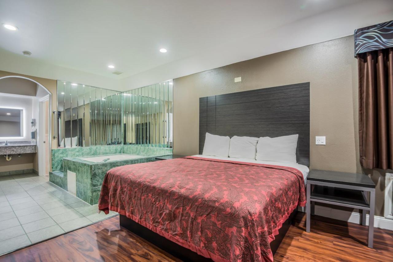 Scottish Inns & Suites Iah Airport-Beltway 8 Houston Extérieur photo