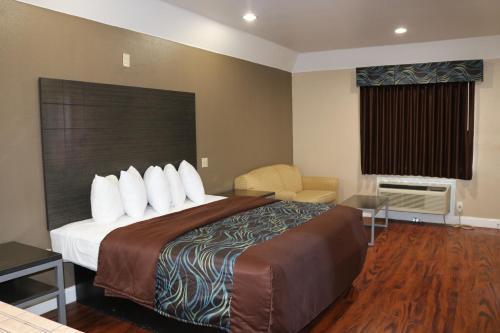 Scottish Inns & Suites Iah Airport-Beltway 8 Houston Extérieur photo