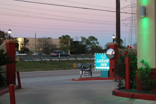 Scottish Inns & Suites Iah Airport-Beltway 8 Houston Extérieur photo